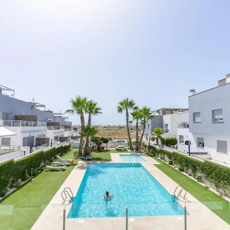 Penthouse Punta Prima Apartamento *