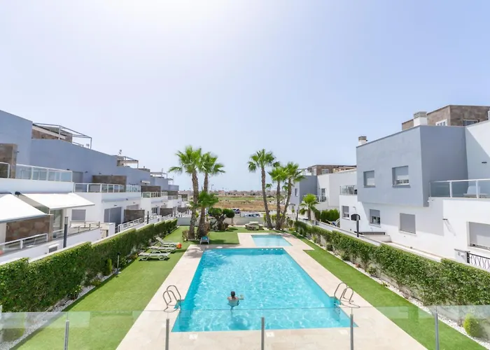 Penthouse Punta Prima Appartement *