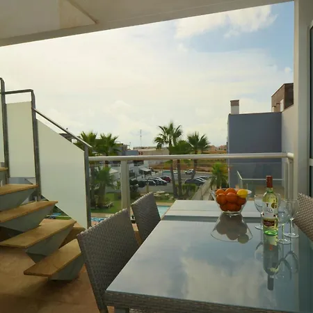 Penthouse Punta Prima トレビエハ